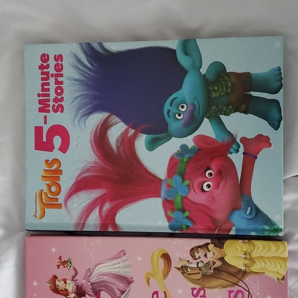 :2 book lot of 5 Minute disney Princess Stories Trolls storytime bedtime stories - Picture 3 of 7